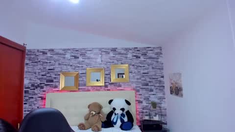 Mariana online show from February 2025 10:50:01 PM