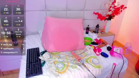 Snapshot of marianls01 chatting on May 2026 10:48:01 PM marianls01 online show from May 2026 10:48:01 PM