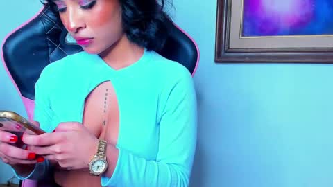 Snapshot of marianne__ chatting on January 2025 03:42:01 AM M A R I A N E online show from January 2025 03:42:01 AM