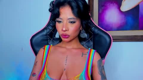 Snapshot of marianne__ chatting on January 2025 05:16:01 AM M A R I A N E online show from January 2025 05:16:01 AM