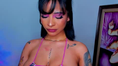 Snapshot of marianne__ chatting on January 2025 04:58:02 AM M A R I A N E online show from January 2025 04:58:02 AM