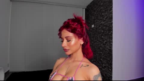 Snapshot of marianne__ chatting on February 2025 08:12:02 AM M A R I A N E online show from February 2025 08:12:02 AM