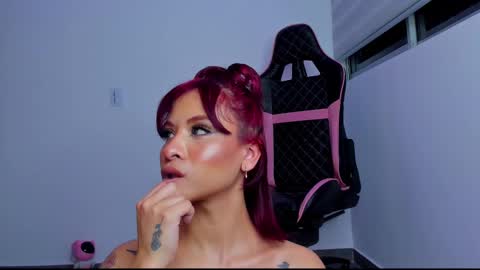 Snapshot of marianne__ chatting on March 2025 10:14:02 AM M A R I A N E online show from March 2025 10:14:02 AM