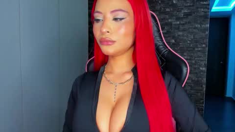 Snapshot of marianne__ chatting on September 2025 04:57:02 AM M A R I A N E online show from September 2025 04:57:02 AM