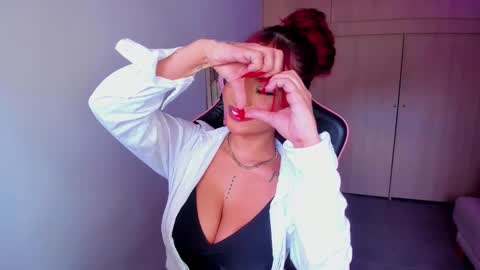 Snapshot of marianne__ chatting on November 2025 02:49:01 PM M A R I A N E online show from November 2025 02:49:01 PM