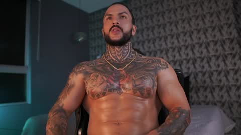 Snapshot of mariano_costa chatting on December 2024 06:34:01 AM Mariano Costa online show from December 2024 06:34:01 AM