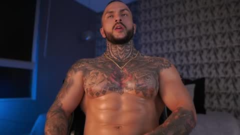 Snapshot of mariano_costa chatting on January 2025 02:15:02 AM Mariano Costa online show from January 2025 02:15:02 AM