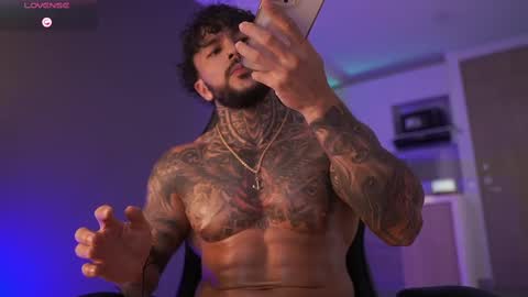 Snapshot of mariano_costa chatting on October 2025 03:34:02 AM Mariano Costa online show from October 2025 03:34:02 AM