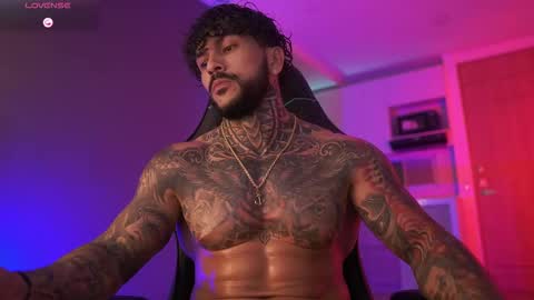 Snapshot of mariano_costa chatting on October 2025 02:36:02 AM Mariano Costa online show from October 2025 02:36:02 AM