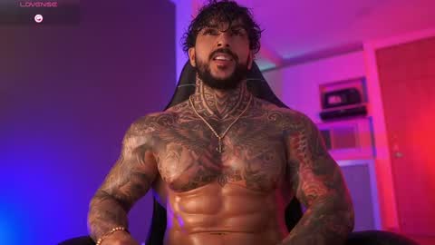 Snapshot of mariano_costa chatting on October 2025 03:40:01 AM Mariano Costa online show from October 2025 03:40:01 AM