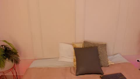 Maria Pettit online show from March 2026 10:32:02 AM