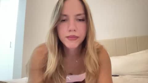 mariareev online show from September 2025 10:43:02 PM