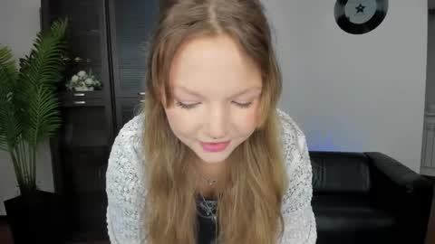 mariarobinsone online show from September 2025 07:51:02 PM