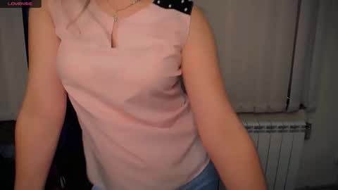Mariia online show from September 2025 01:00:01 PM