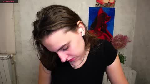 Mariia online show from October 2025 12:27:01 PM