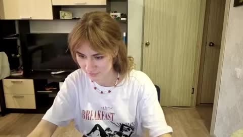 Elianor online show from April 2026 03:31:02 PM