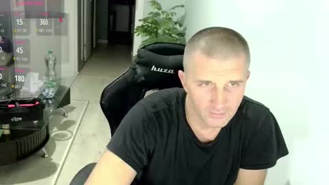 Snapshot of maribor5879 chatting on October 2025 11:17:02 PM maribor5879 online show from October 2025 11:17:02 PM