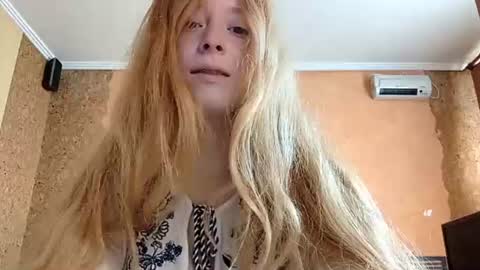 Snapshot of maricagorgo chatting on June 2026 12:24:02 AM Kate online show from June 2026 12:24:02 AM
