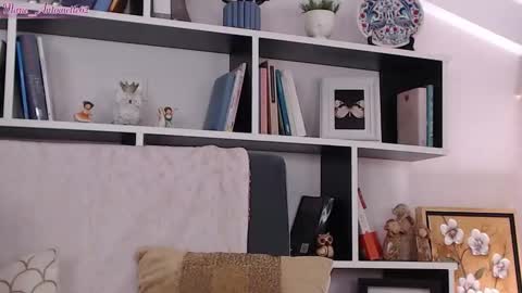 Maria online show from November 2025 10:30:02 PM