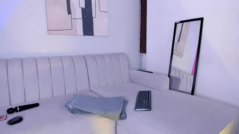 Snapshot of marie_bass chatting on May 2026 02:33:01 PM marie_bass online show from May 2026 02:33:01 PM
