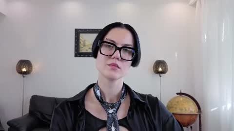 Snapshot of marie_fitch chatting on July 2026 04:03:01 AM Marie Fitch online show from July 2026 04:03:01 AM