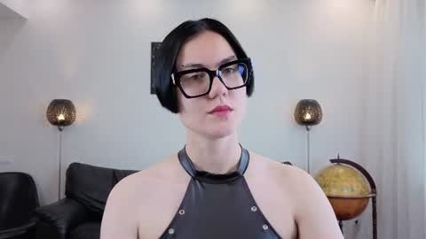 Snapshot of marie_fitch chatting on July 2026 04:06:02 AM Marie Fitch online show from July 2026 04:06:02 AM