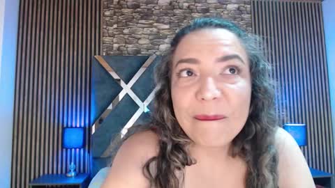 marie_hss online show from December 2025 03:57:01 AM