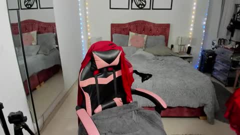 Snapshot of marie_mature chatting on October 2025 03:12:02 AM marie online show from October 2025 03:12:02 AM