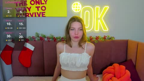 Snapshot of marie_reyes_ chatting on December 2024 01:39:02 AM Mary 3 online show from December 2024 01:39:02 AM