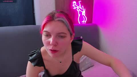 Marie 3 online show from April 2026 07:05:01 AM