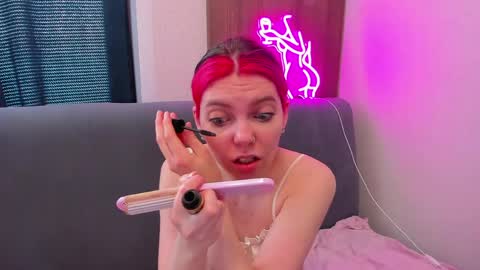 Marie 3 online show from April 2026 06:58:02 AM