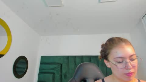 Mariee online show from April 2026 06:28:01 PM