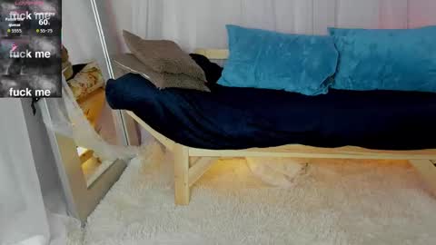 Mariel online show from November 2025 01:38:01 AM