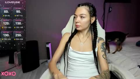 Maria  online show from October 2025 07:32:01 AM