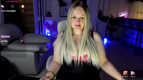 Snapshot of mariemlui chatting on May 2026 03:28:01 PM mariemlui online show from May 2026 03:28:01 PM