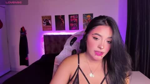 Snapshot of mariiana_hasper chatting on October 2025 01:48:02 AM Mariana Hasper online show from October 2025 01:48:02 AM
