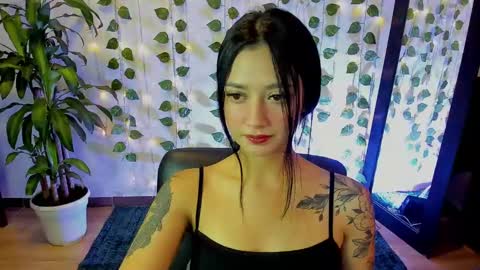 Maryyy online show from February 2025 03:47:01 PM