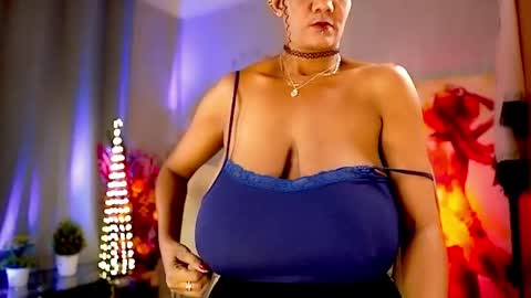 Snapshot of mariicha chatting on May 2026 07:06:02 AM Nikita - Scroll down and read my bio please. New Pictures in Bio online show from May 2026 07:06:02 AM