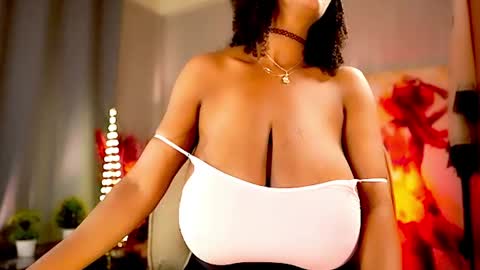 Snapshot of mariicha chatting on May 2026 07:13:01 AM Nikita - Scroll down and read my bio please. New Pictures in Bio online show from May 2026 07:13:01 AM