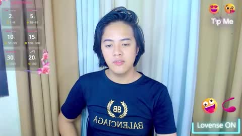 Snapshot of marikosue01 chatting on November 2025 04:00:01 AM marikosue online show from November 2025 04:00:01 AM