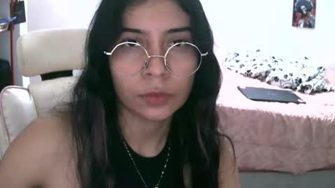 Snapshot of marilove409251 chatting on September 2025 04:51:02 AM marilove409251 online show from September 2025 04:51:02 AM