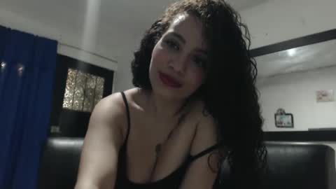 Snapshot of marilychick chatting on March 2025 04:04:01 AM marilychick new online show from March 2025 04:04:01 AM