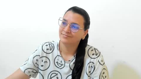 MARILYN SEXY online show from November 2025 03:24:02 PM