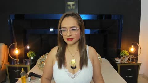 Marilyn Vega online show from December 2024 01:03:01 AM