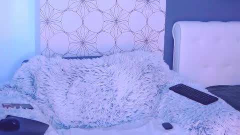 Mary Mais online show from January 2025 01:46:01 PM