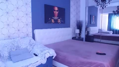 Mary Mais online show from October 2025 06:45:02 AM