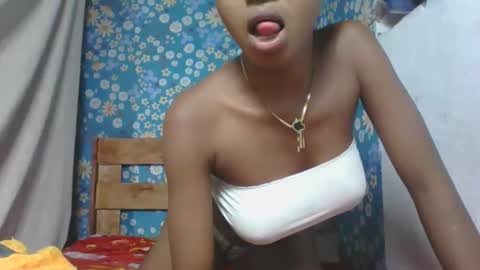Snapshot of marinagold69 chatting on May 2026 04:15:02 PM marinagold69 online show from May 2026 04:15:02 PM