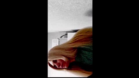 Emma online show from October 2025 09:05:02 AM