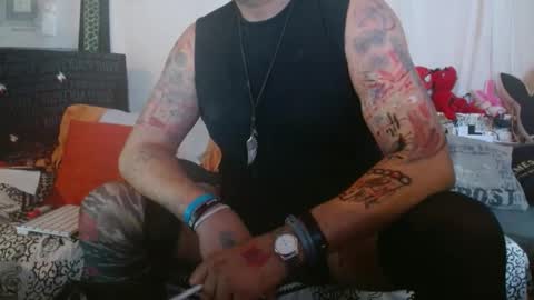 Snapshot of mario_1974 chatting on January 2025 09:46:01 AM Ray online show from January 2025 09:46:01 AM