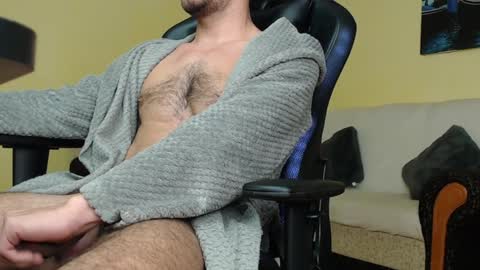 Snapshot of marioslim chatting on January 2025 12:52:02 PM marioslim online show from January 2025 12:52:02 PM